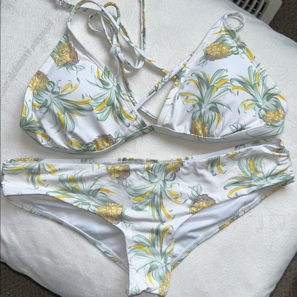 Quint Soul White Label Women’s White Floral Bikini Bottom